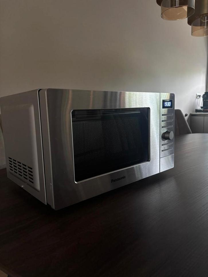 Panasonic Combimagnetron, Witgoed en Apparatuur, Magnetrons, Gebruikt, Vrijstaand, Magnetron, 45 tot 60 cm, Draaiplateau, Ophalen of Verzenden
