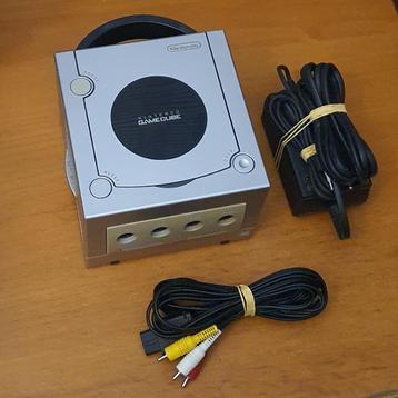 Nintendo GameCube met Originele Kabels beschikbaar voor biedingen