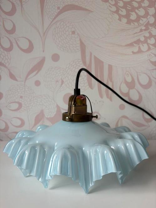 Franse hanglamp, art deco lamp, vintage, blauw opaline, Antiek en Kunst, Antiek | Lampen, Ophalen of Verzenden