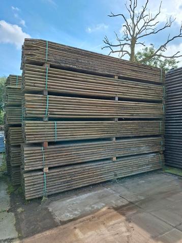 Houten planken | beschoeiing | damwand | wandbekleding beschikbaar voor biedingen