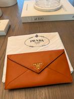 Authentieke Prada Wallet / Clutch - Mooie Staat!, Sieraden, Tassen en Uiterlijk, Portemonnees, Overige merken, Gebruikt, Oranje