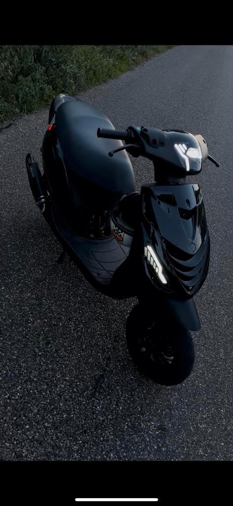 70cc zip (2005 frame, A1), Fietsen en Brommers, Scooters | Piaggio, Zo goed als nieuw, Zip, Ophalen