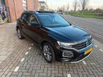 Volkswagen T-Roc 1.0 TSI 116pk | Panorama dak | Zeer net, Voorwielaandrijving, Stof, Zwart, 116 pk