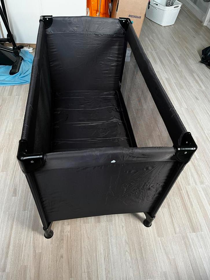 Campingbedje babybedje camping bed, Kinderen en Baby's, Babywiegjes en Ledikanten, Zo goed als nieuw, Reisbedje, Ophalen