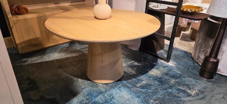 Ronde eettafel Nala 130 cm | Showmodel Extra Voordeel, Huis en Inrichting, Tafels | Eettafels, Zo goed als nieuw, 100 tot 150 cm