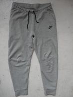 Mooie helder grijze trainingsbroek NIKE TECH maat M, Maat 48/50 (M), Nike, Ophalen of Verzenden, Zo goed als nieuw
