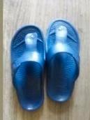 Kinderen slippers maat 30[ weinig gedragen], Kinderen en Baby's, Kinderkleding | Schoenen en Sokken, Overige typen, Ophalen of Verzenden