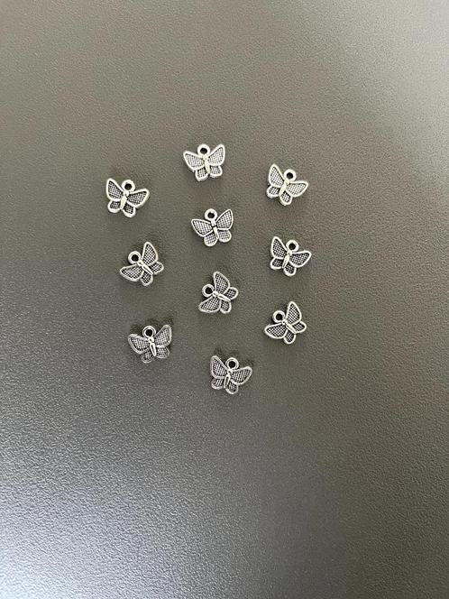Vlinder bedels 2 verschillenden soorten, Sieraden, Tassen en Uiterlijk, Bedels, Nieuw, Overige merken, Overige materialen, 4 bedels of meer