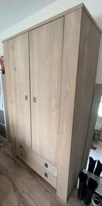 Houten kinderkleding kast, Huis en Inrichting, Kasten | Kledingkasten, Ophalen, 100 tot 150 cm, Hout, Zo goed als nieuw