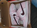 Nike dunk low foam pink dark beetroot, Ophalen of Verzenden, Zo goed als nieuw, Roze, Sneakers of Gympen