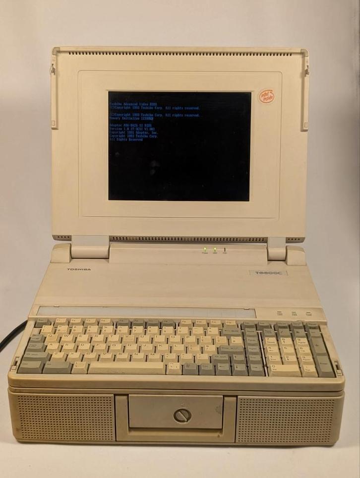 Toshiba T6600C – Vintage 486DX Laptop – Werkend, Computers en Software, Vintage Computers, Ophalen of Verzenden