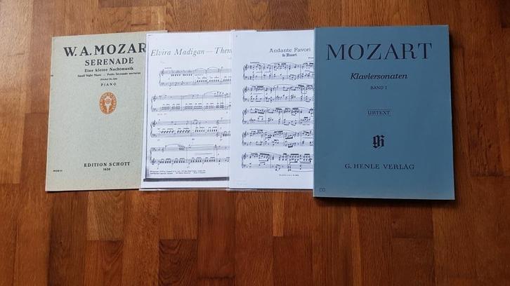 MOZART.  4 Pianowerken., Muziek en Instrumenten, Bladmuziek, Zo goed als nieuw, Artiest of Componist, Klassiek, Piano, Ophalen of Verzenden