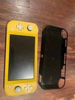 Nintendo Switch Lite - Pikachu Editie, Spelcomputers en Games, Online, Gebruikt, 1 speler, Vanaf 7 jaar