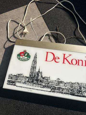 Licht bak beschikbaar voor biedingen