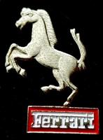Ferrari pin- grote maat en met tekst-gelakt, Verzamelen, Speldjes, Pins en Buttons, Verzenden, Nieuw, Transport, Speldje of Pin