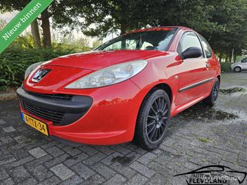 Peugeot 206 + 1.1 XR,Stuurbekrachtiging,Garantie,Apk 04-2026 beschikbaar voor biedingen