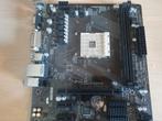 Gigabyte GA-B350M-D2 Moederbord + CPU Koeler, Backplate etc., Computers en Software, Moederborden, Ophalen of Verzenden, Zo goed als nieuw