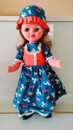 Pop uit de jaren 70 met originele kleertjes, Verzamelen, Poppen, Ophalen of Verzenden, Zo goed als nieuw, Pop