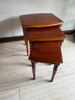 Set van 3 houten inschuiftafels / nesting tables, Huis en Inrichting, Tafels | Bijzettafels, Minder dan 55 cm, Zo goed als nieuw