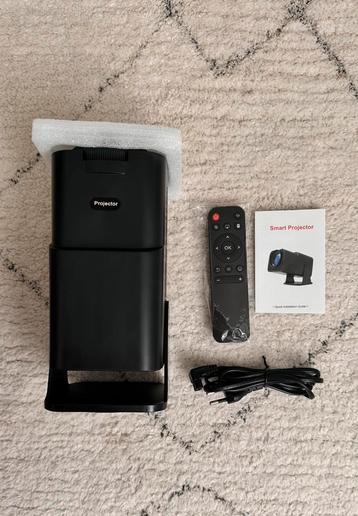 Beamer - Smart Projector beschikbaar voor biedingen