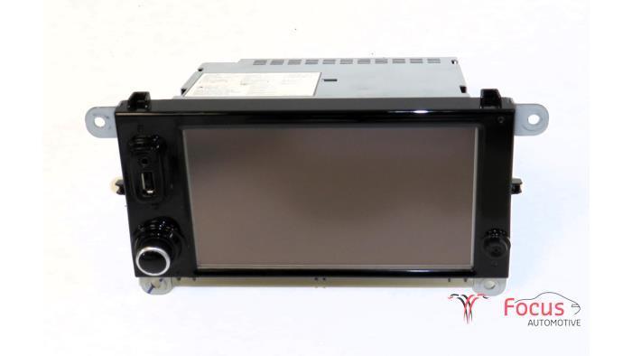 Navigatie Systeem van een Renault Clio, Auto-onderdelen, Elektronica en Kabels, Renault, Gebruikt, 6 maanden garantie, 12 maanden garantie