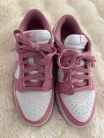Nike dunk low roze maat 38, Ophalen, Zo goed als nieuw, Roze, Sneakers of Gympen