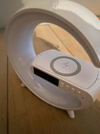 Wekker / oplader / muziekbokje in een, Huis en Inrichting, Ophalen, Zo goed als nieuw, Kunststof, Minder dan 50 cm