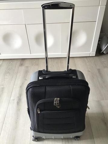 Mooi zgan TLC Travellersclub koffertje 4 wielen trolley