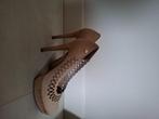 Pumps - Guess - maat 37, Pumps, Guess, Beige, Ophalen of Verzenden