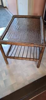 Vintage rotan/manou salontafel met antiek glas, Huis en Inrichting, Tafels | Salontafels, Ophalen, Minder dan 50 cm, Gebruikt