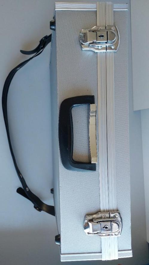 Stevige aluminium koffer, Sieraden, Tassen en Uiterlijk, Koffers, Zo goed als nieuw, Metaal, Minder dan 50 cm, Minder dan 35 cm