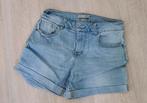 Korte spijkerbroek, blauw, maat 38, ongedragen, Ophalen of Verzenden, Nieuw, Blauw, W30 - W32 (confectie 38/40)