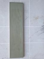 Nieuw:25 rechthoekige groene tegels voor toilet/douche30x7,5, Doe-het-zelf en Verbouw, Tegels, Ophalen, Nieuw, Minder dan 20 cm