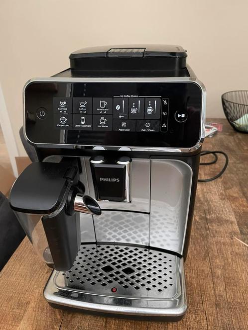 Philips 3200 EP3246/70 volautomatische espressomachine, Witgoed en Apparatuur, Koffiezetapparaten, Gebruikt, Espresso apparaat