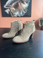 Fred de la Bretoniere Suède Laarsjes Grijs - Maat 41, Lage of Enkellaarzen, Ophalen of Verzenden, Zo goed als nieuw, Grijs