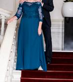Elegante blauwe groene avondjurk, Kleding | Dames, Jurken, Blauw, Maat 42/44 (L), Ophalen of Verzenden, Onder de knie