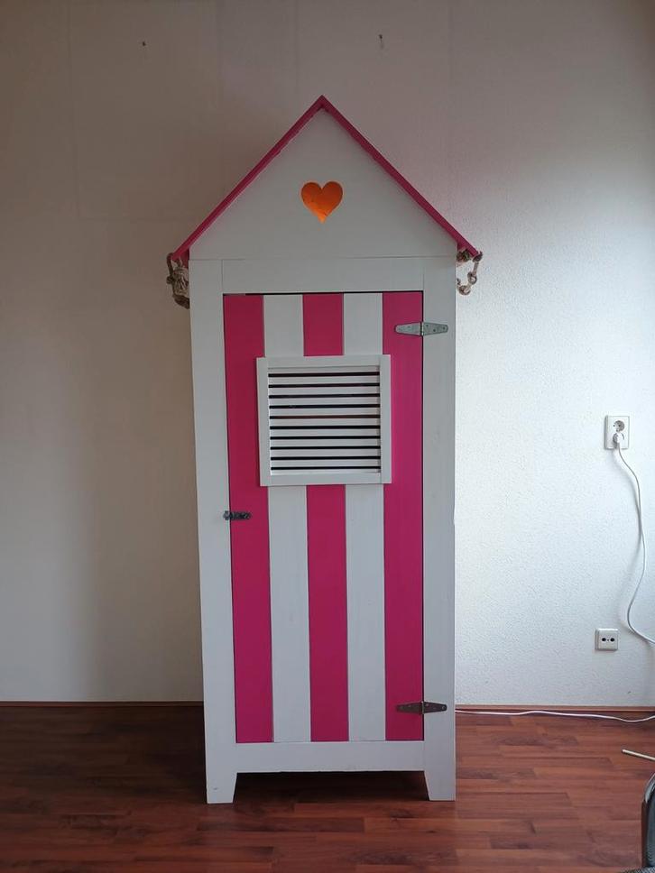 Strandhuisje Kledingkast Kinderkamer, Huis en Inrichting, Kasten | Kledingkasten, Gebruikt, Met deur(en), Met plank(en), Ophalen of Verzenden