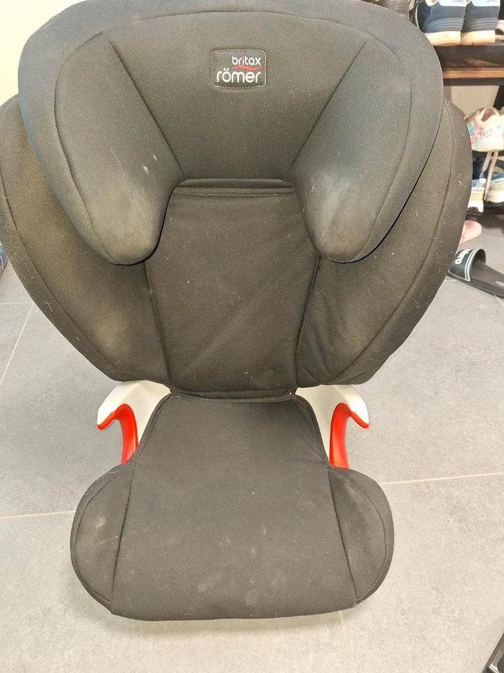 Nette kinderstoel auto (15-36kg), Kinderen en Baby's, Autostoeltjes, Gebruikt, Romer, 15 t/m 36 kg, Autogordel, Afneembare rugleuning