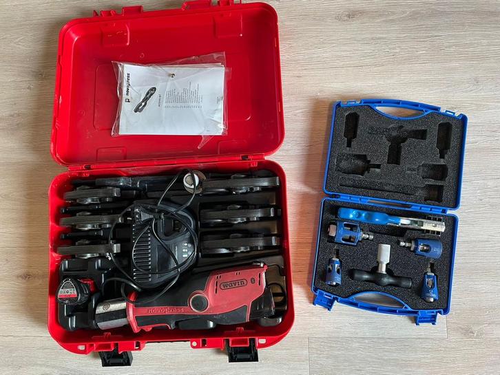 Novopress perstang met ontbraamset!, Doe-het-zelf en Verbouw, Gereedschap | Handgereedschap, Zo goed als nieuw, Ophalen of Verzenden
