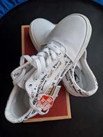 Splinter nieuwe witte Vans Pride Love sneakers maat 39.Origi, Wit, Nieuw, Ophalen of Verzenden, Vans