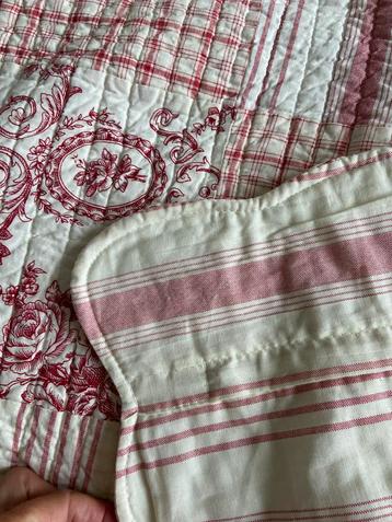 Kussensloop nieuw Clayre & Eef 50x50 cm rood quilt patchwork beschikbaar voor biedingen