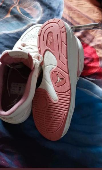 Nike jordan beschikbaar voor biedingen