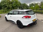 Renault Clio Estate 0.9 TCe AIRCO CR-CONTR TREKHAAK, Auto's, Renault, Voorwielaandrijving, Stof, Start-stop-systeem, Wit