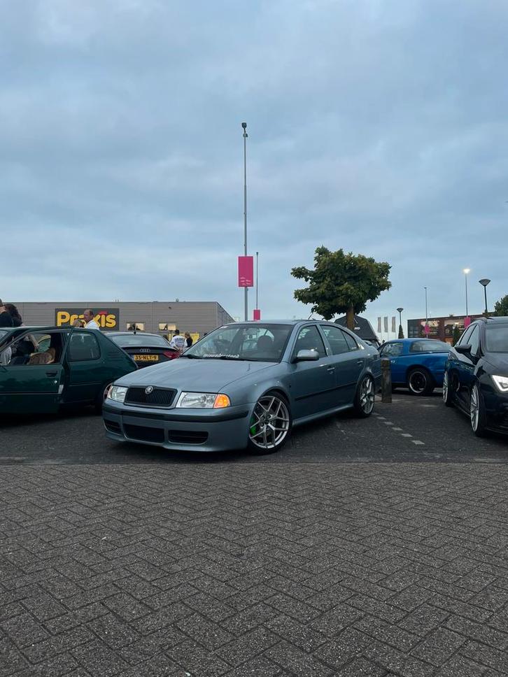 Skoda Octavia 1.8 20V 250+PK 110KW 2002 Grijs, Auto's, Skoda, Particulier, Octavia, ABS, Airbags, Airconditioning, Android Auto