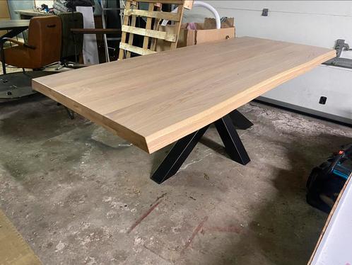 Boomstam tafel licht eiken matrix poot 240x100 van 999 nu599, Huis en Inrichting, Tafels | Eettafels, Zo goed als nieuw, 100 tot 150 cm