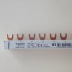 Schneider R9XFH518G Kamgeleider met vork 4P 10MM2 18 modules, Ophalen of Verzenden, Nieuw, Overige typen