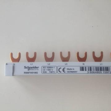 Schneider R9XFH518G Kamgeleider met vork 4P 10MM2 18 modules beschikbaar voor biedingen