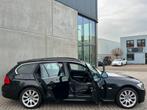 Zwarte BMW 3-Serie 318i E90 2.0 143PK FaceLift Touring/AC!, Auto's, BMW, Zwart, Handgeschakeld, Grijs, 1405 kg