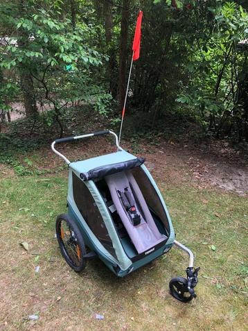 THULE FIETSKAR COASTER 2XT ALS NIEUW INCL KINDERZITJES beschikbaar voor biedingen