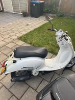 Sym Mio 50cc Gele Kenteken, Fietsen en Brommers, Scooters | Yamaha, Gebruikt, Overige modellen, Maximaal 45 km/u, Ophalen of Verzenden